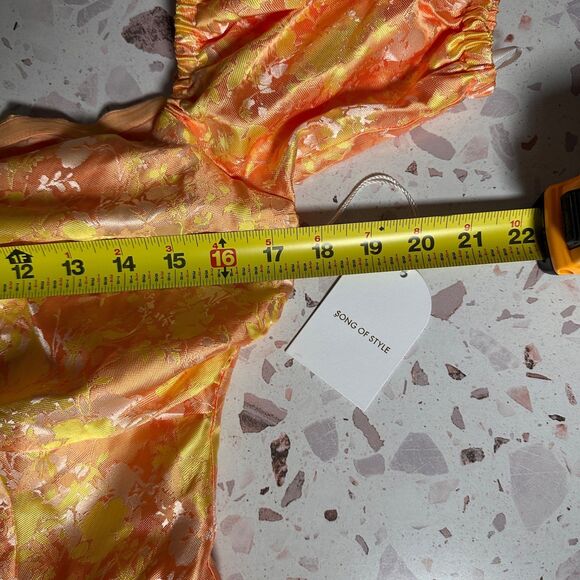 SONG OF STYLE Revolve Off the Shoulder Top Size M - Picture 8 of 8